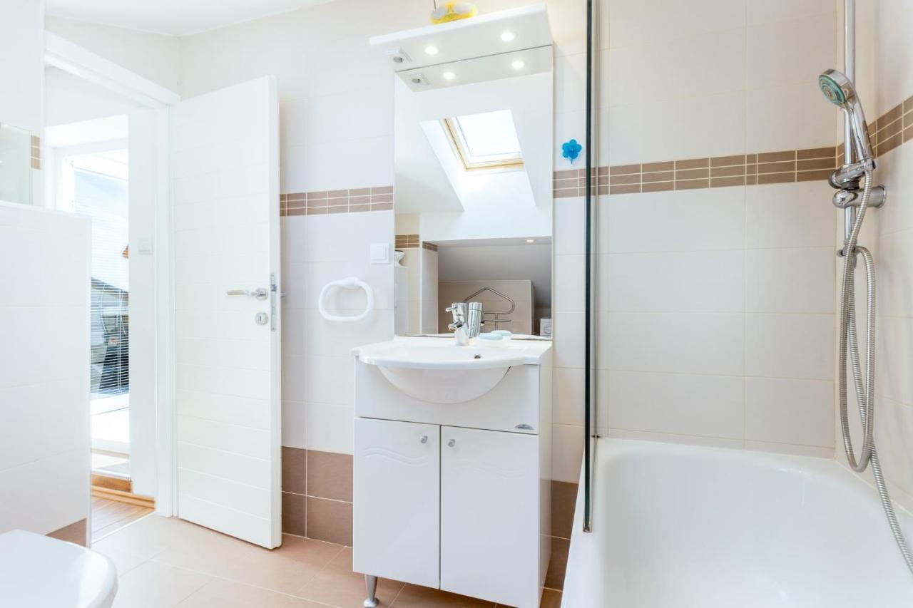 Apartman Aqua-Juric Crikvenica Exteriör bild
